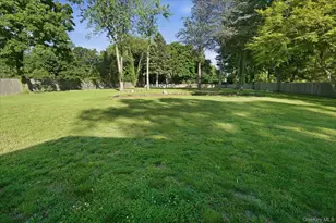 174 Warner Rd, Huntington, NY 11743 - Photo 33