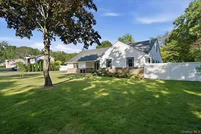 174 Warner Road, Huntington, NY 11743 - Photo 35