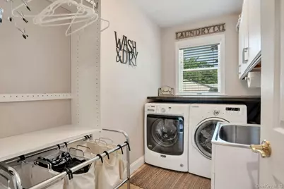 433 Hillside Avenue, West Sayville, NY 11769 - Photo 27