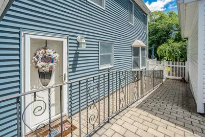 433 Hillside Avenue, West Sayville, NY 11769 - Photo 37