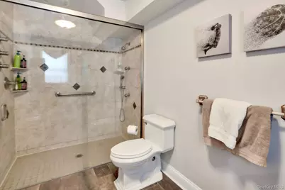 433 Hillside Avenue, West Sayville, NY 11769 - Photo 29