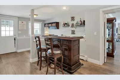 433 Hillside Avenue, West Sayville, NY 11769 - Photo 17