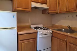 140-65 Beech Ave, Flushing, NY 11355 - Photo 11