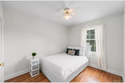 25 Harvey Lane, Ronkonkoma, NY 11779 - Photo 19