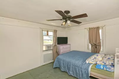 51 Bellmore Street, Floral Park, NY 11001 - Photo 11