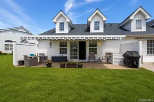7 Summerfield Ln S, Aquebogue, NY 11901 - Photo 5