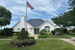7 Summerfield Ln S, Aquebogue, NY 11901 - Photo 29