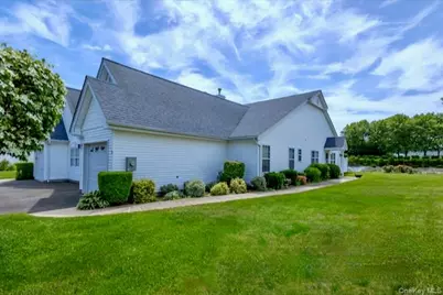 7 Summerfield Lane S #7, Aquebogue, NY 11901 - Photo 37
