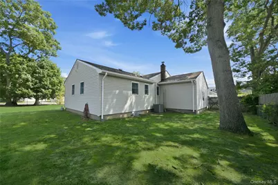 58 Highland Avenue, Patchogue, NY 11772 - Photo 31