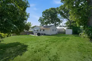 58 Highland Ave, Patchogue, NY 11772 - Photo 33
