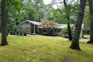 3 Fox Ln, Locust Valley, NY 11560 - Photo 3