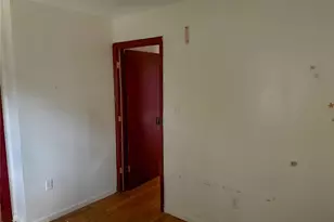 136-24 220th St, Springfield Gardens, NY 11413 - Photo 7