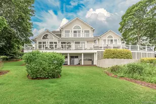 11 Bay View Dr, Hampton Bays, NY 11946 - Photo 5