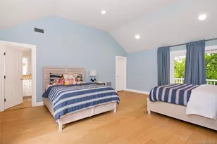 11 Bay View Dr, Hampton Bays, NY 11946 - Photo 21