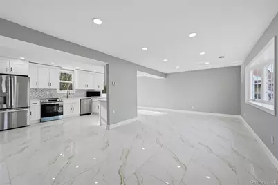 10 Curlin Lane, Saint James, NY 11780 - Photo 3