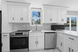 10 Curlin Ln, Saint James, NY 11780 - Photo 7