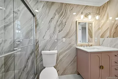 10 Curlin Lane, Saint James, NY 11780 - Photo 17