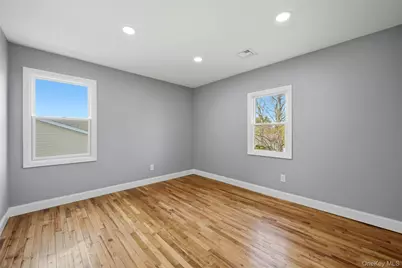 10 Curlin Lane, Saint James, NY 11780 - Photo 19