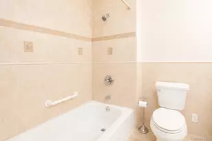 15 W Walnut St, Long Beach, NY 11561 - Photo 11