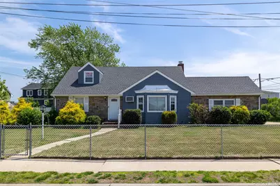 145 W Lido Prom, Lindenhurst, NY 11757 - Photo 5