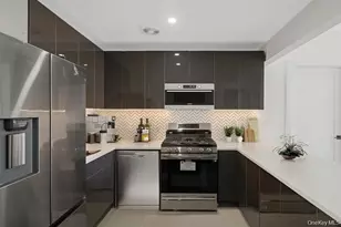 88-11 179th Pl, Jamaica, NY 11432 - Photo 5