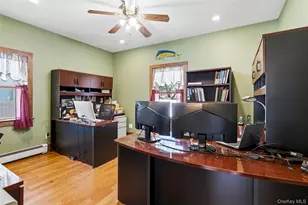 2185 Sycamore Ave, Ronkonkoma, NY 11779 - Photo 27