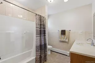 2185 Sycamore Ave, Ronkonkoma, NY 11779 - Photo 37