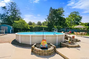 2185 Sycamore Ave, Ronkonkoma, NY 11779 - Photo 5