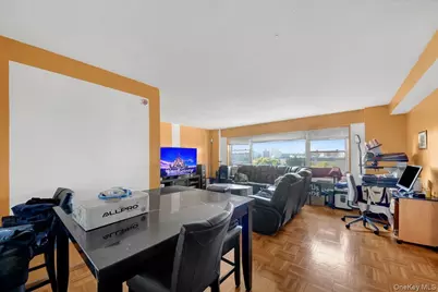 6 Fordham Hill Oval #10A, Bronx, NY 10468 - Photo 5