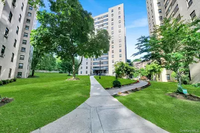 6 Fordham Hill Oval #10A, Bronx, NY 10468 - Photo 3