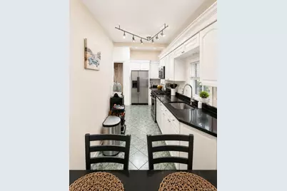 110 Roosevelt Avenue, Inwood, NY 11096 - Photo 7