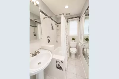 110 Roosevelt Avenue, Inwood, NY 11096 - Photo 15