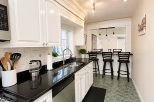 110 Roosevelt Ave, Inwood, NY 11096 - Photo 5