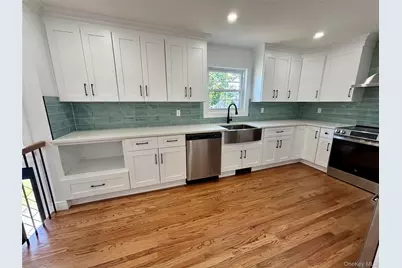91 Washington Avenue, Wyandanch, NY 11798 - Photo 9
