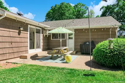 47 Oak Road, Patchogue, NY 11772 - Photo 31