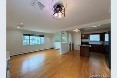 23 W Alhambra Avenue, Lindenhurst, NY 11757 - Photo 3