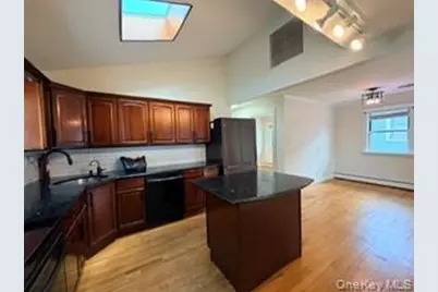 23 W Alhambra Avenue, Lindenhurst, NY 11757 - Photo 7
