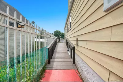 13715 169th Street, Jamaica, NY 11434 - Photo 9