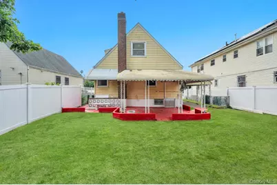 13715 169th Street, Jamaica, NY 11434 - Photo 5