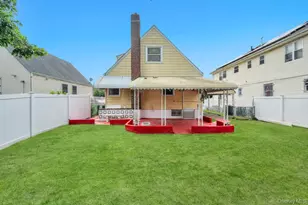 137-15 169th St, Jamaica, NY 11434 - Photo 5