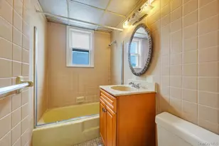 137-15 169th St, Jamaica, NY 11434 - Photo 23