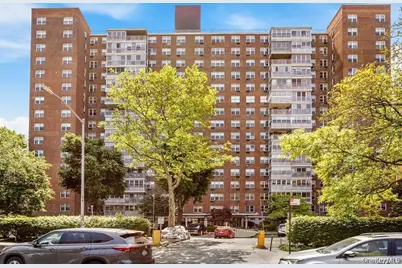 4310 Kissena Boulevard #2B, Flushing, NY 11355 - Photo 1
