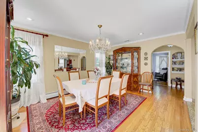 32 Celler Avenue, New Hyde Park, NY 11040 - Photo 7