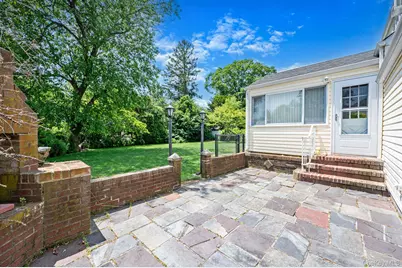 108 Ketewamoke Avenue, Babylon, NY 11702 - Photo 31