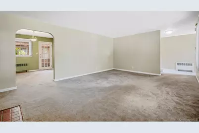 108 Ketewamoke Avenue, Babylon, NY 11702 - Photo 7