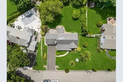 108 Ketewamoke Avenue, Babylon, NY 11702 - Photo 35