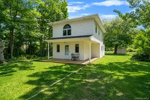 90 Shore Dr, Mastic Beach, NY 11951 - Photo 23