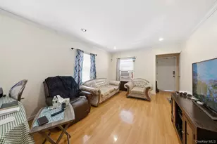 10 Everett St, Valley Stream, NY 11580 - Photo 7