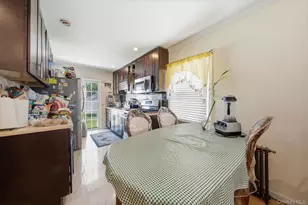 10 Everett St, Valley Stream, NY 11580 - Photo 9