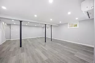 107 E St Marks Pl, Valley Stream, NY 11580 - Photo 19